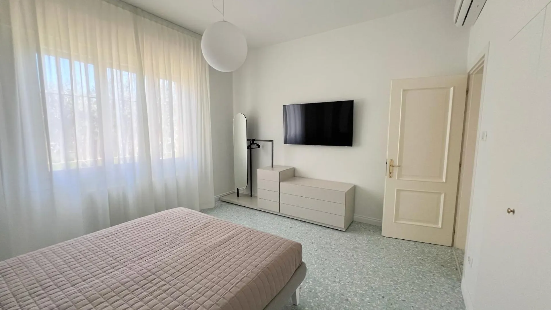 Villa Al Mare Apartments Lido di Jesolo 0*,