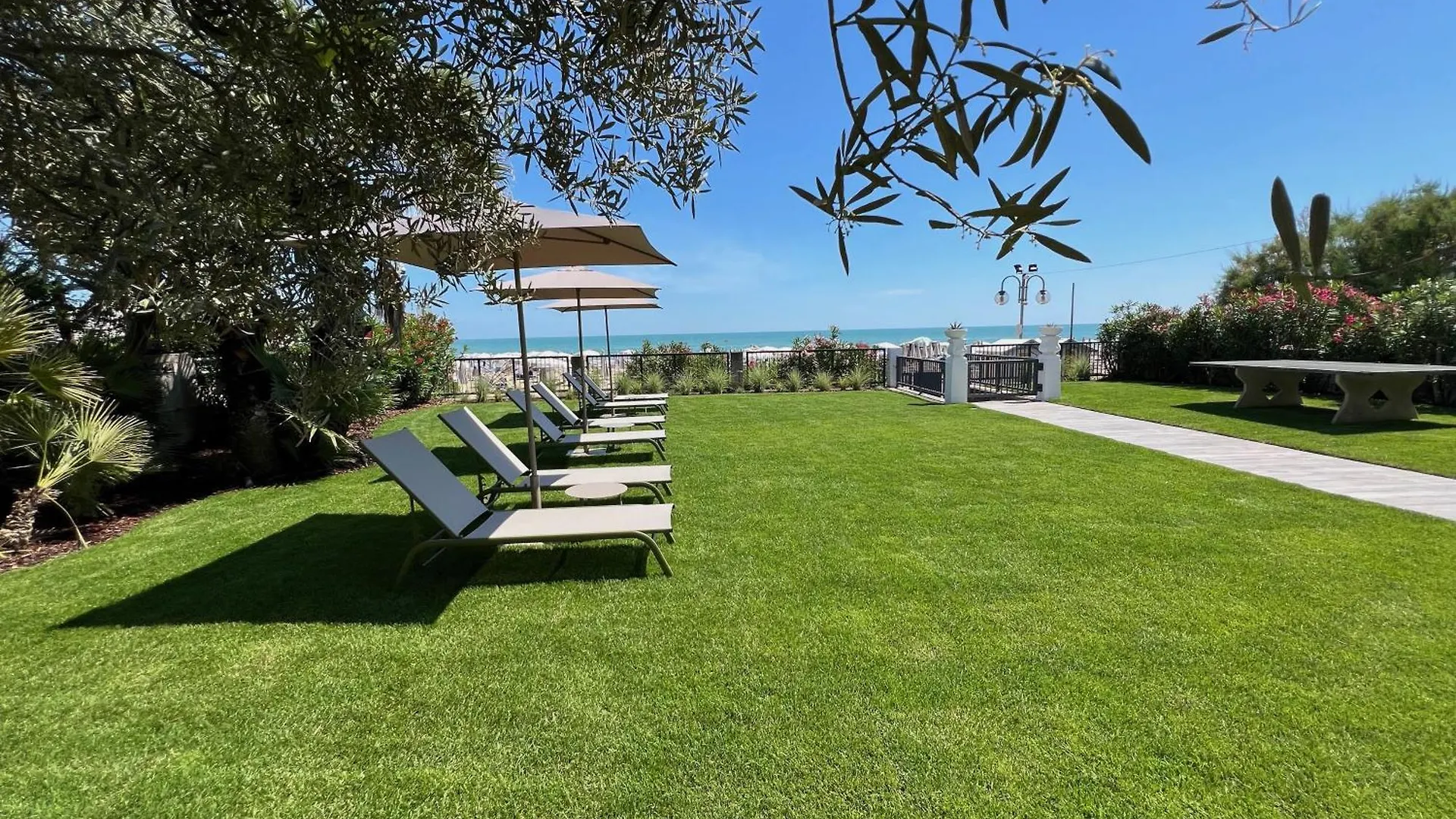 Villa Al Mare Apartments Lido di Jesolo